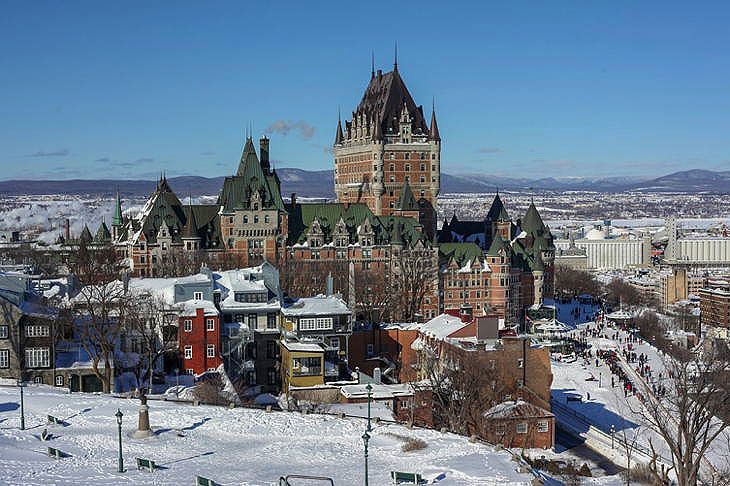 Das Chateau Frointenac, eines der exklusivesten Luxushotels Kanadas im Zentrum von Québec, gilt als eine der Hauptsehenswürdigkeiten der Stadt